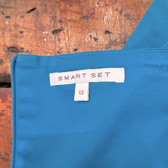 Vintage 80’s halter dress with embroidery - Picture 5 of 6